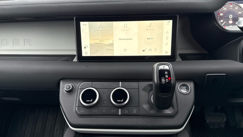 Land Rover Defender 90 Diesel 3.0 D250 Hard Top SE Auto